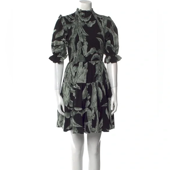 elliatt green mini dress Elliatt Ginnifer Mini Dress – Shop at the Mix main image 0